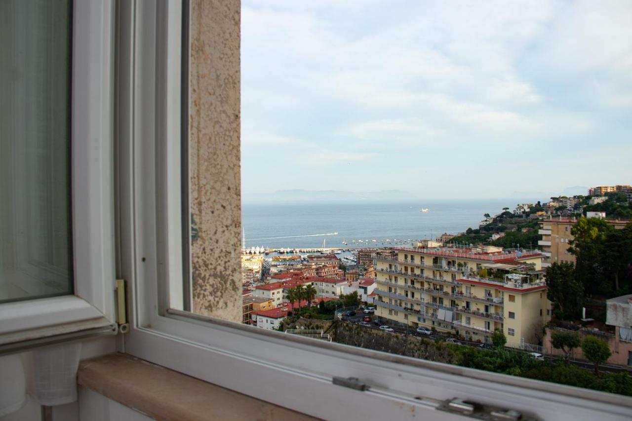 Bed and Breakfast Nido Dei Gabbiani Nápoles Exterior foto