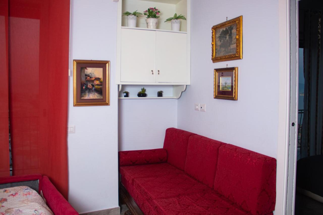 Bed and Breakfast Nido Dei Gabbiani Nápoles Exterior foto